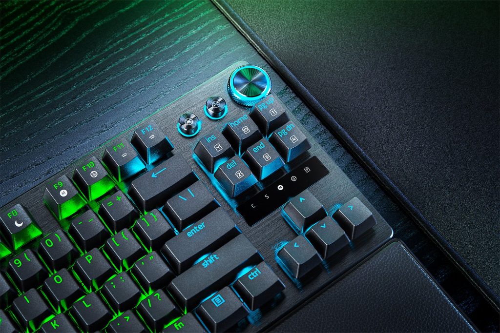 RAZER HUNTSMAN V3 PRO Tenkeyless 2