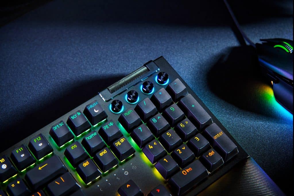 Razer BlackWidow V4 1