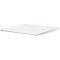 Apple Magic Trackpad (MXK93ZM/A) בעיצוב לבן אלגנטי עם משטח Multi-Touch ו-Force Touch. נוחות, דיוק ותאימות מלאה למחשבי Mac.
