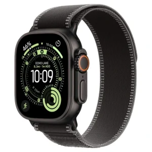 Apple Watch Ultra 3 49mm – טיטניום שחור, Black/Charcoal Trail Loop – מבט אלכסוני
