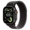 Apple Watch Ultra 3 49mm – טיטניום שחור, Black/Charcoal Trail Loop – מבט אלכסוני