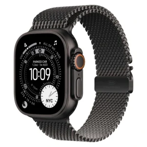 Apple Watch Ultra 3 49mm – טיטניום שחור, Black Titanium Milanese Loop – מבט אלכסוני