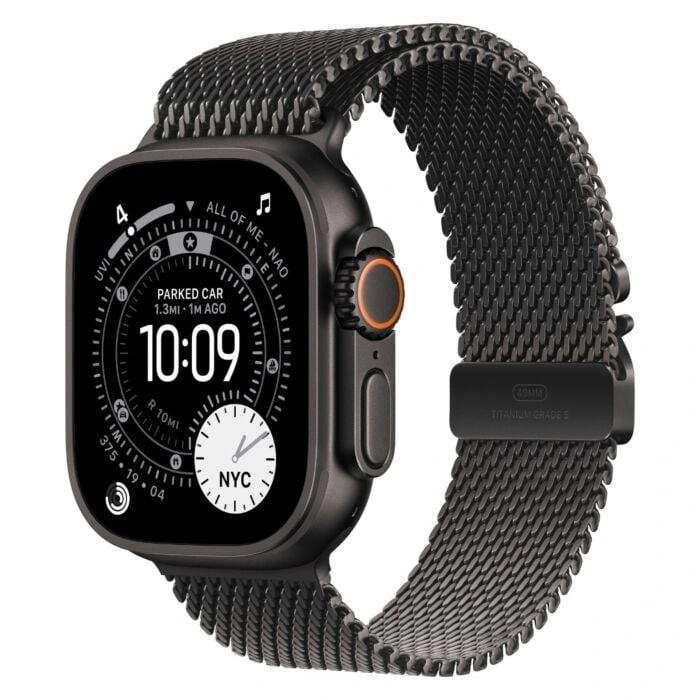 Apple Watch Ultra 3 49mm – טיטניום שחור, Black Titanium Milanese Loop – מבט אלכסוני